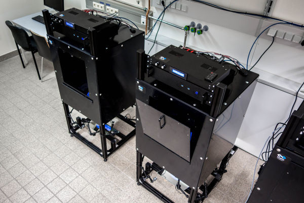 A loopbio FishVR virtual-reality system